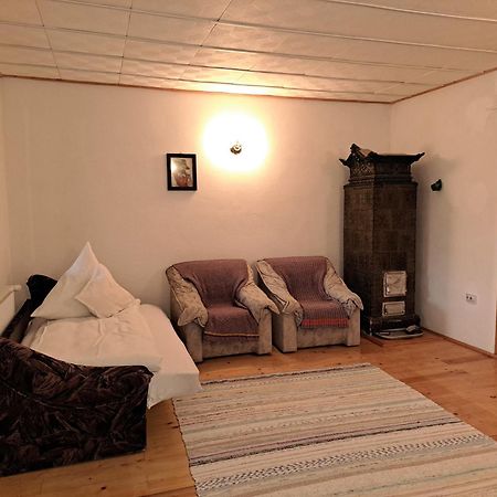 Casa Dintre Meri Poiana Mărului Exteriör bild