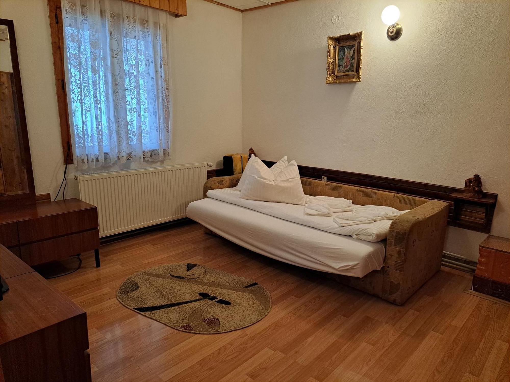Casa Dintre Meri Poiana Mărului Exteriör bild