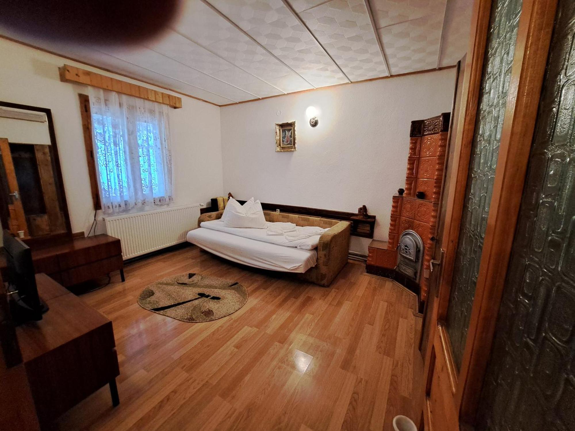Casa Dintre Meri Poiana Mărului Exteriör bild